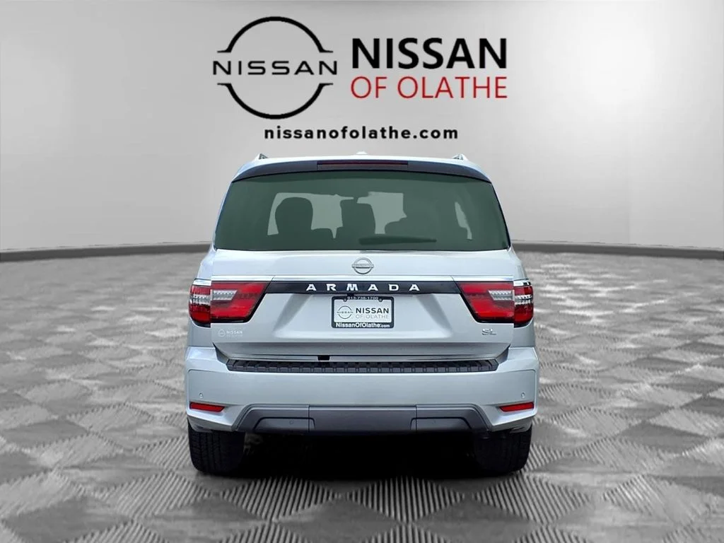 Used 2024 Silver Nissan SL image 28