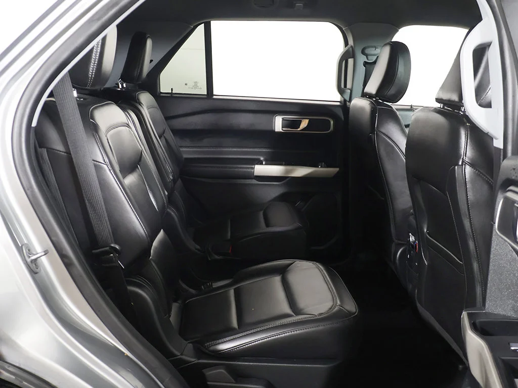 Used 2022 Silver Ford XLT image 28