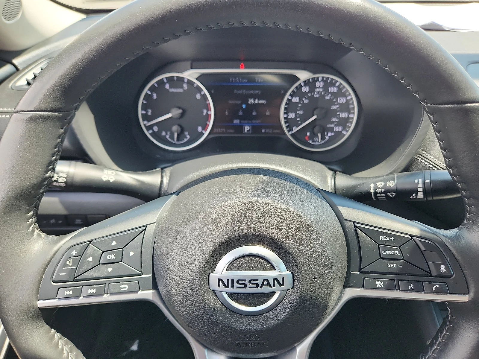 Used 2023 Rosewood Metallic Nissan SV image 19
