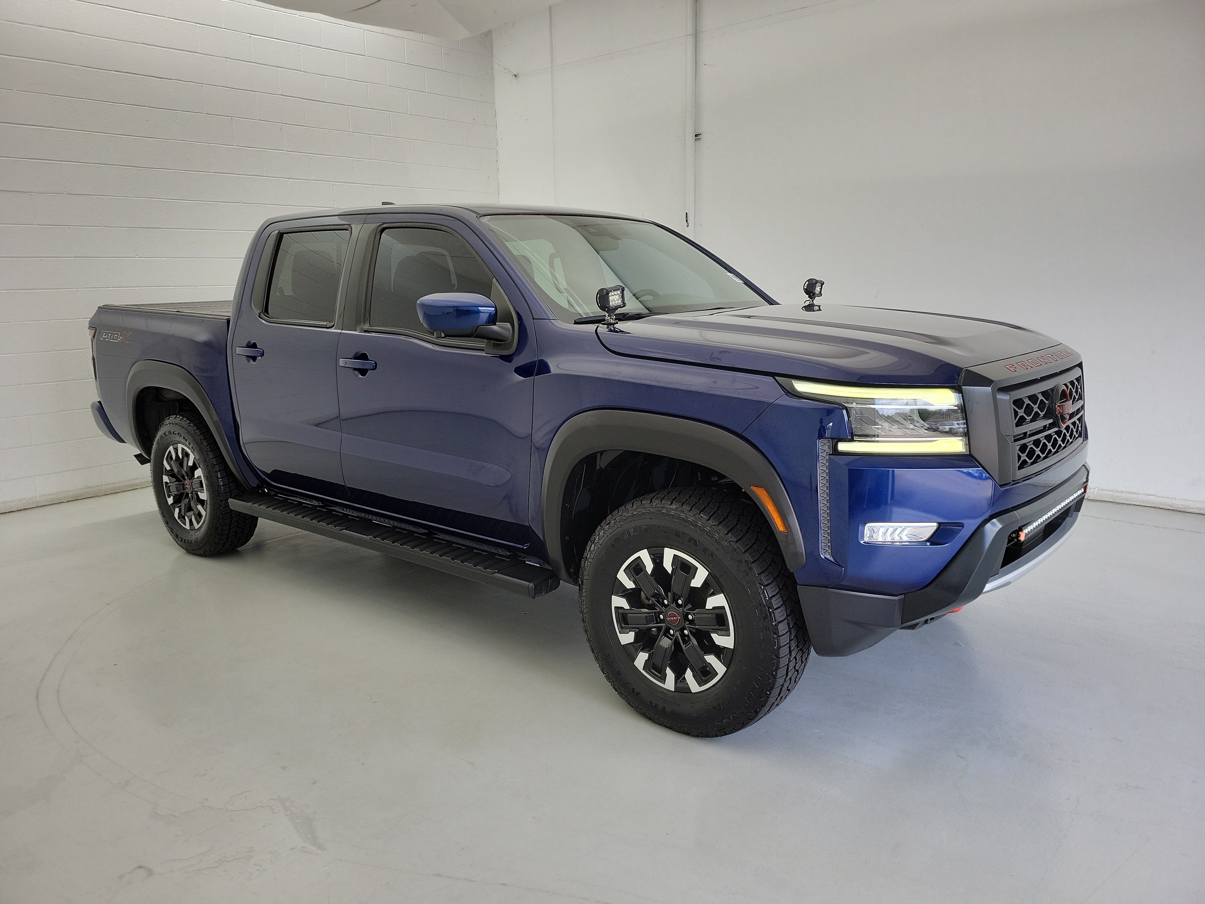 Used 2022 Deep Blue Pearl Nissan PRO-X image 4