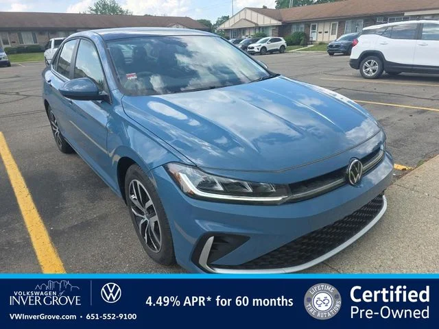 Certified Used 2025 Blue Volkswagen 1.5T SE image 1