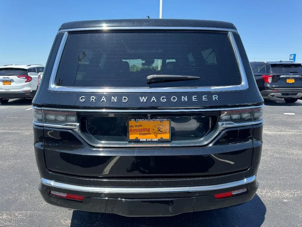 Used 2024 Black Jeep Base image 4