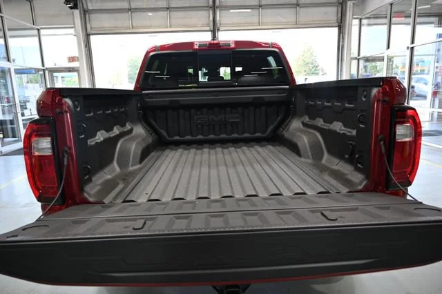 2026 GMC Canyon Elevation - Photo 7