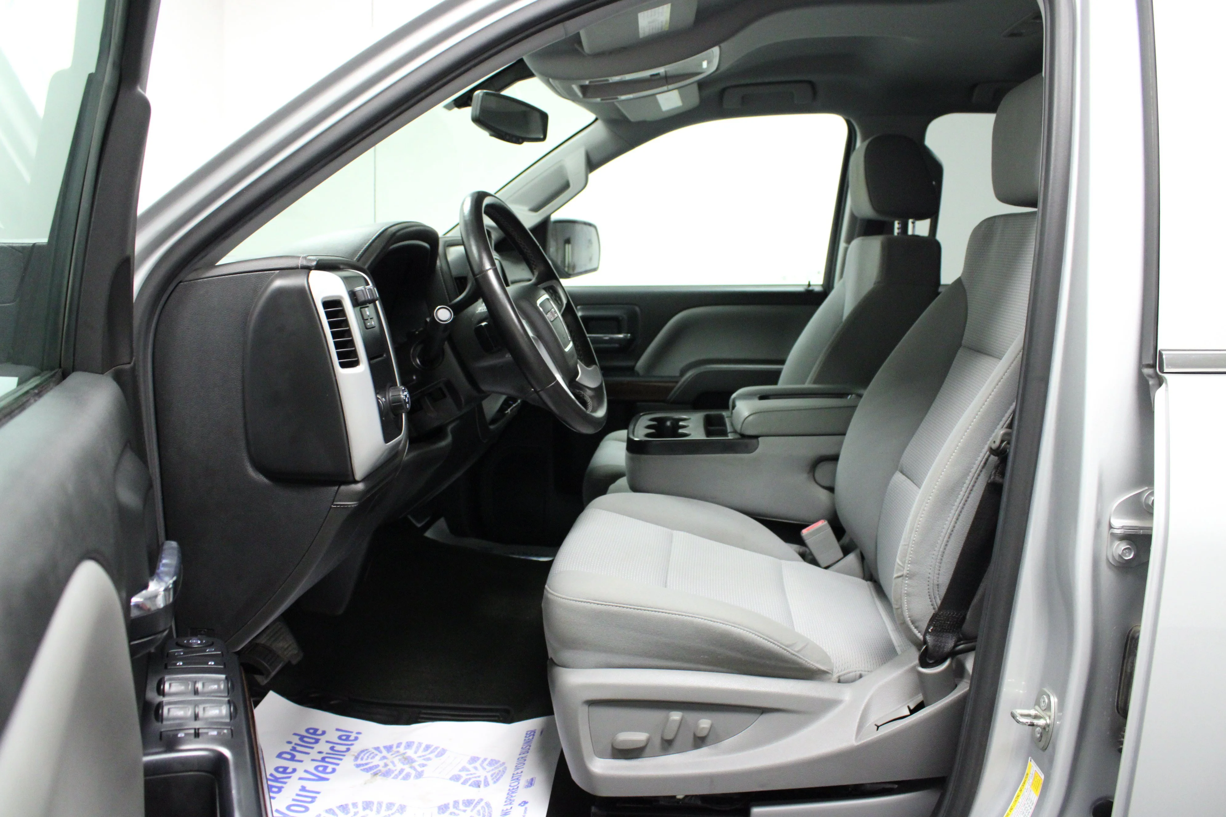 Used 2018 QUICKSILVER METALLIC GMC SLE image 12