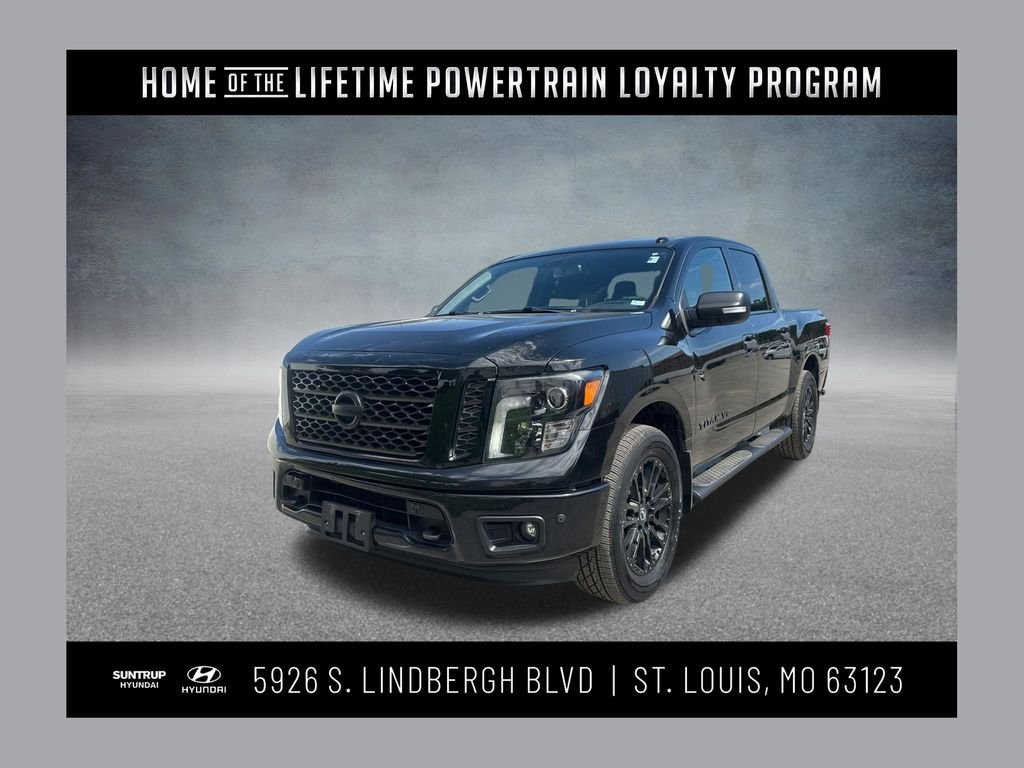 2018 Nissan Titan SV 4X4 Crew Cab's photo