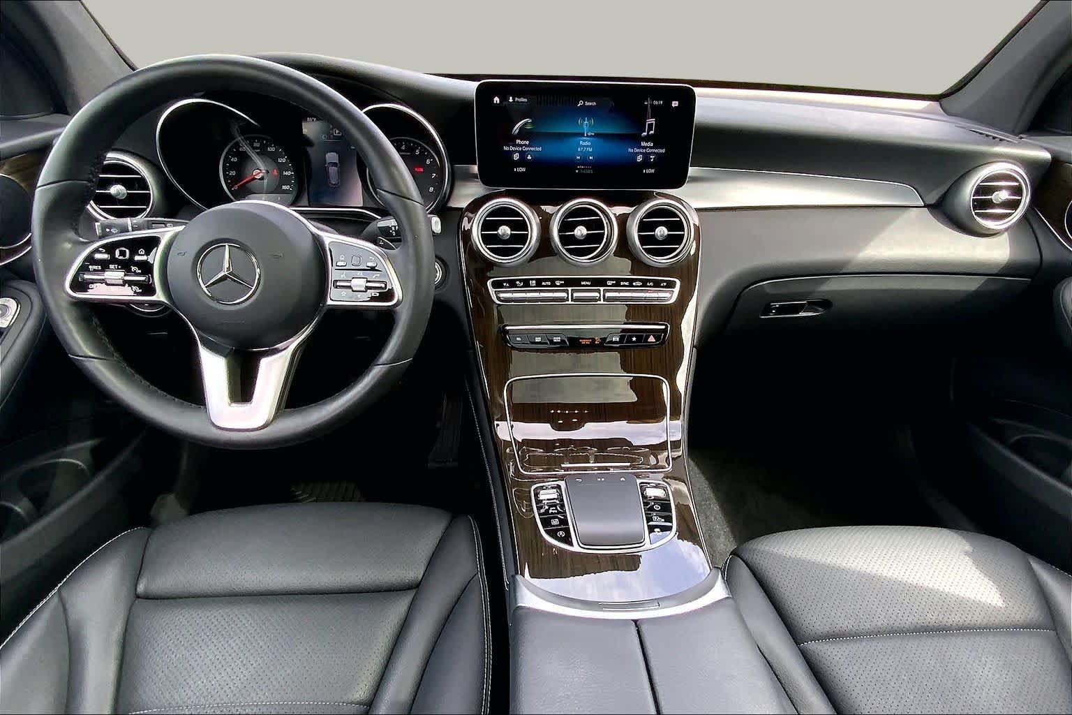 Used 2021 Black Mercedes-Benz GLC 300 image 15