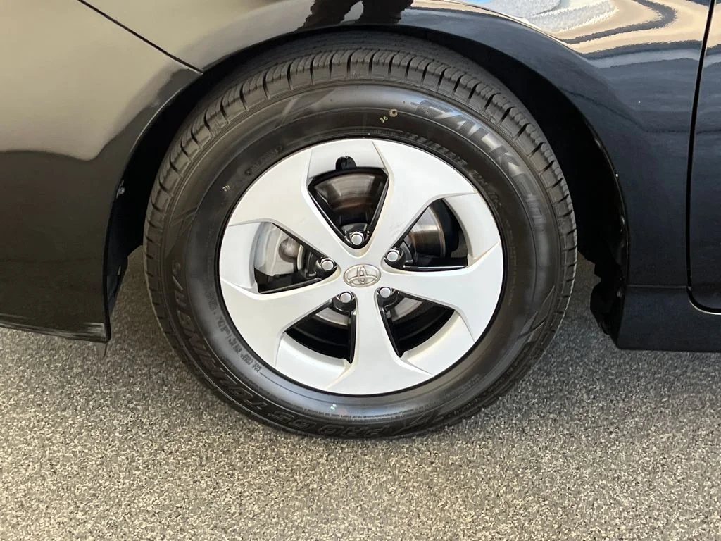 Used 2013 Black Toyota Two image 26