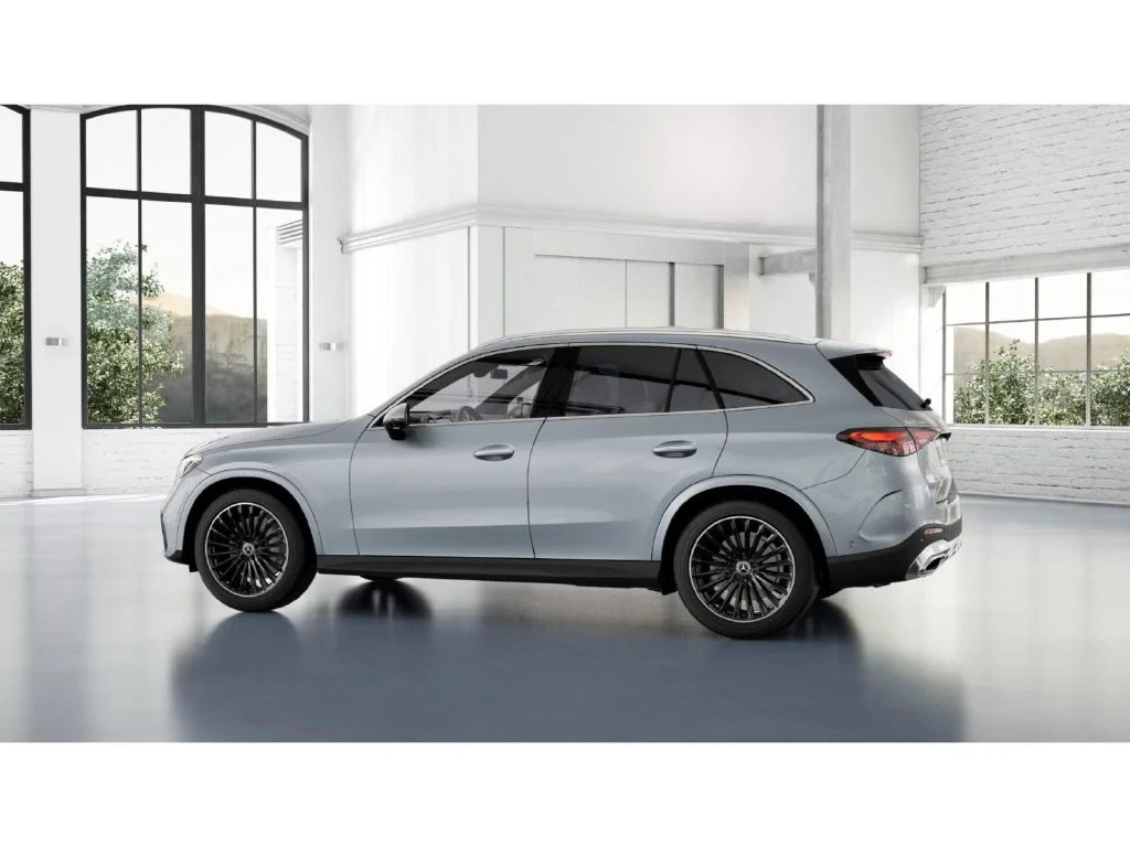 New 2027 Silver Mercedes-Benz GLC 300 image 32
