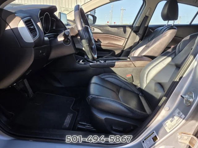 Used 2018 Silver Mazda Touring image 9