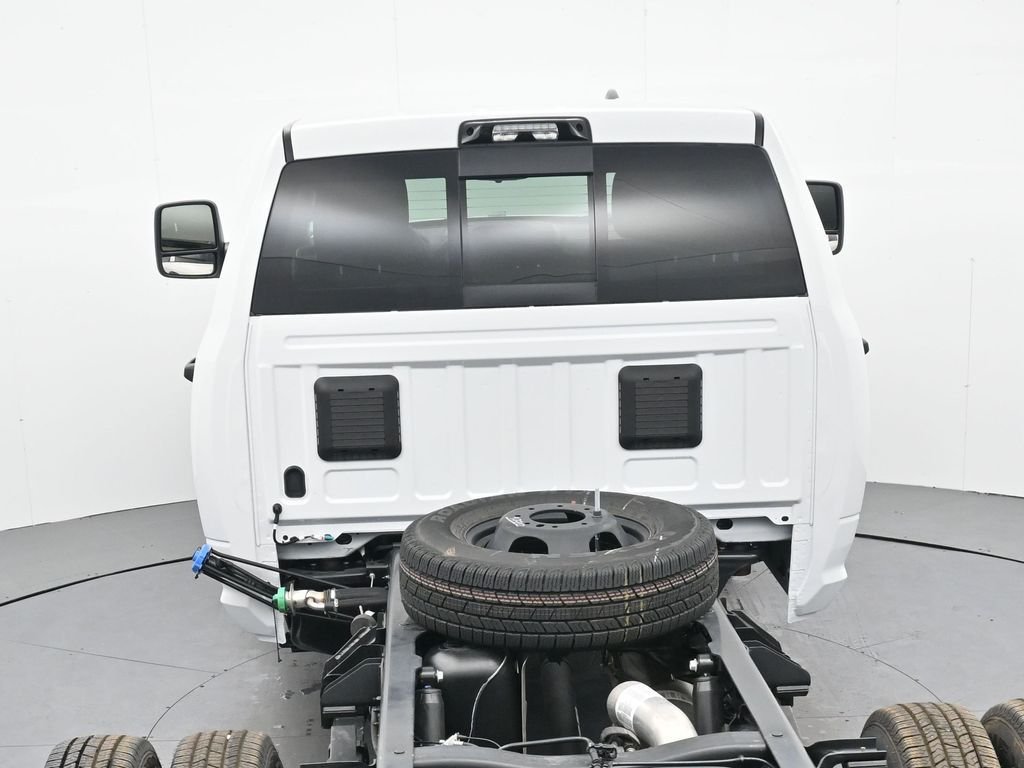 New 2026 Bright White Clear-Coat Exterior Paint RAM Tradesman image 26