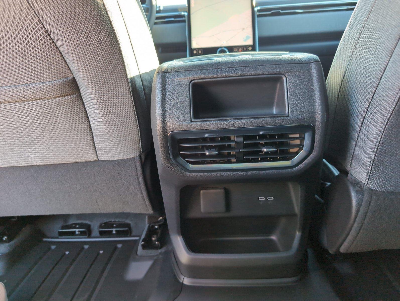 New 2026 Summit White GMC Elevation Standard Range image 20