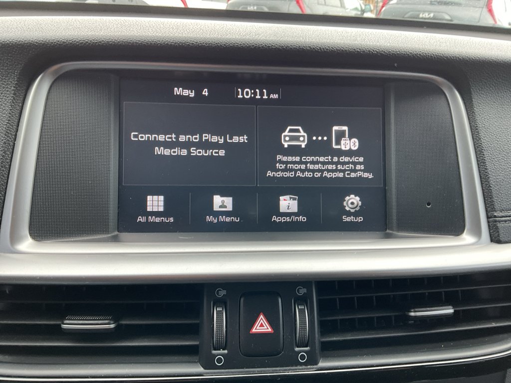 Used 2020 Snow White Pearl Kia LX image 17