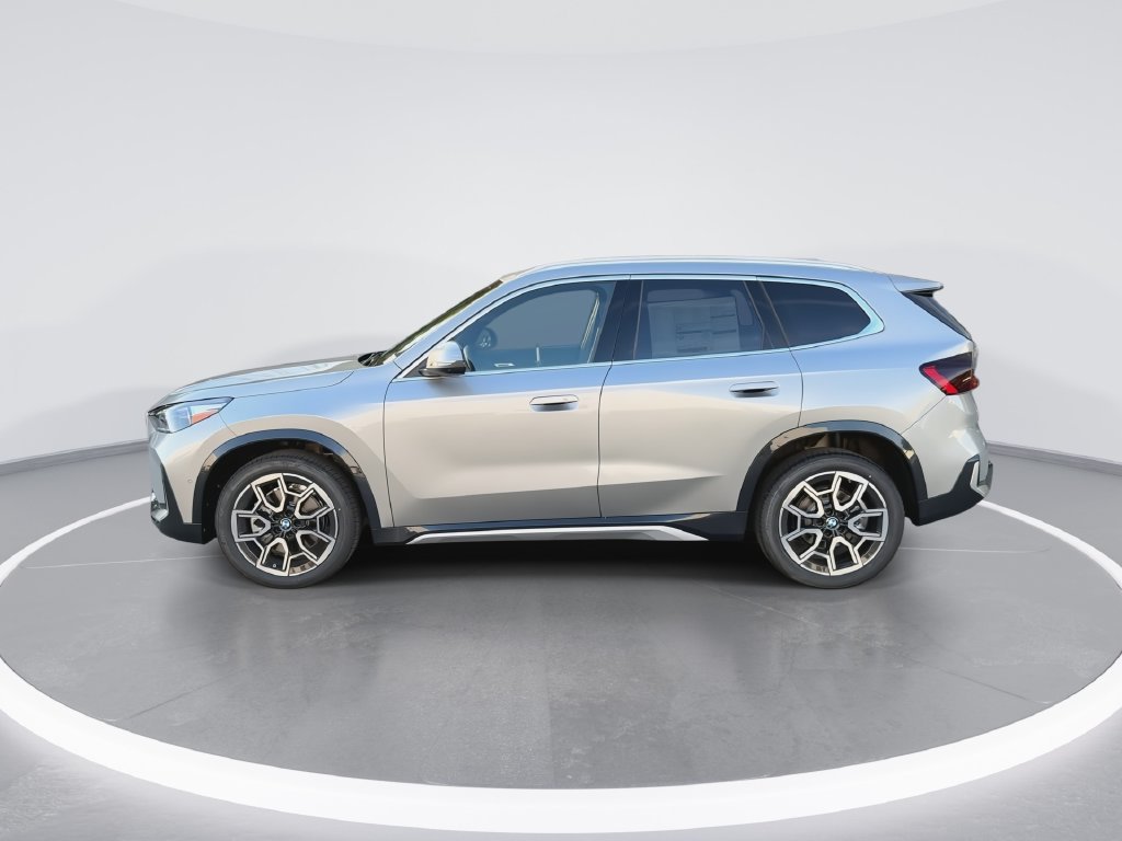 New 2027 Silver Metallic BMW xDrive28i image 5