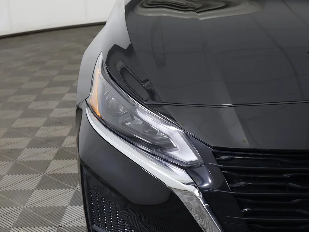 Used 2023 Black Nissan 2.5 SL image 14