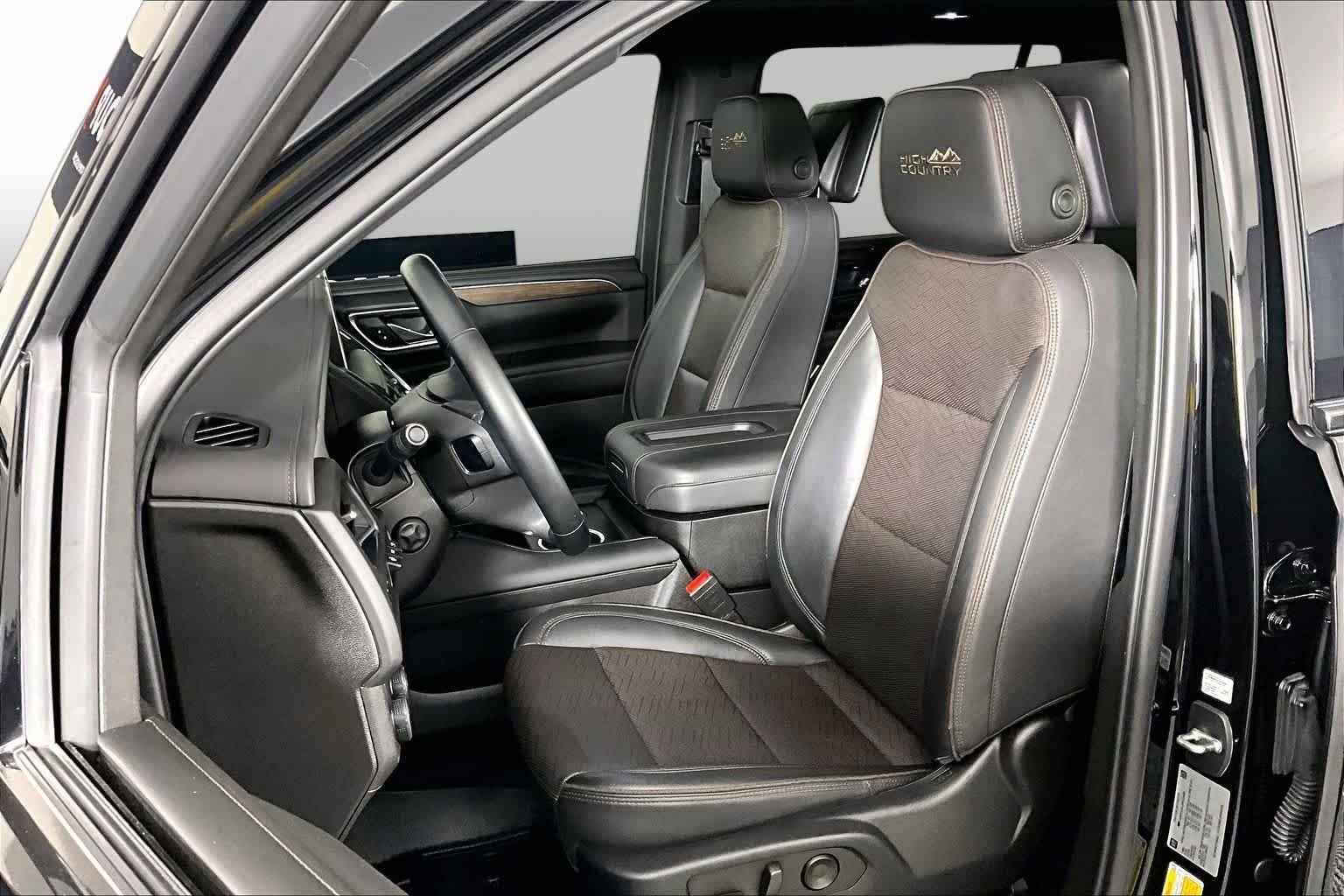 Used 2023 Black Chevrolet High Country image 8