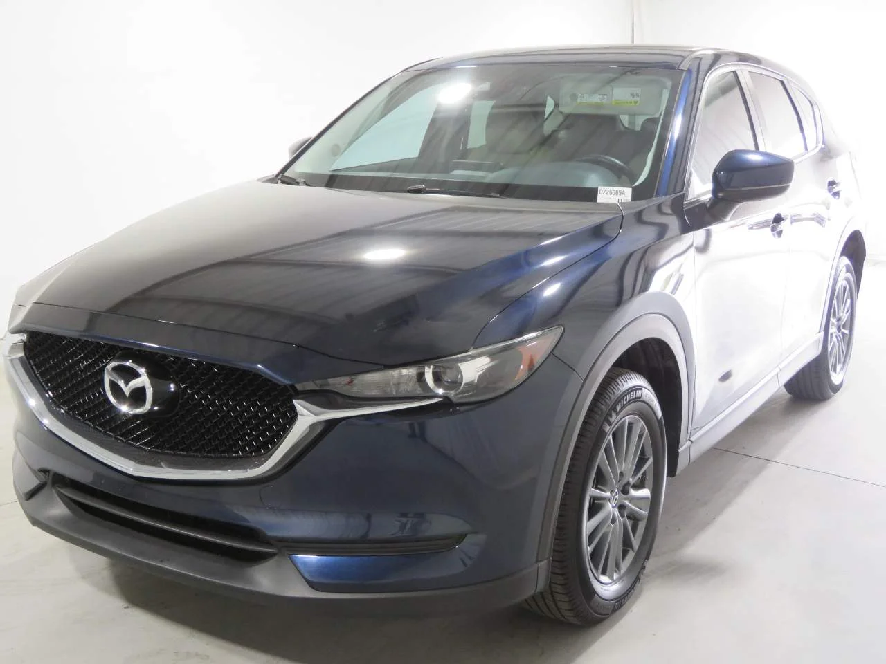 2017 Mazda CX-5 Touring auto's photo