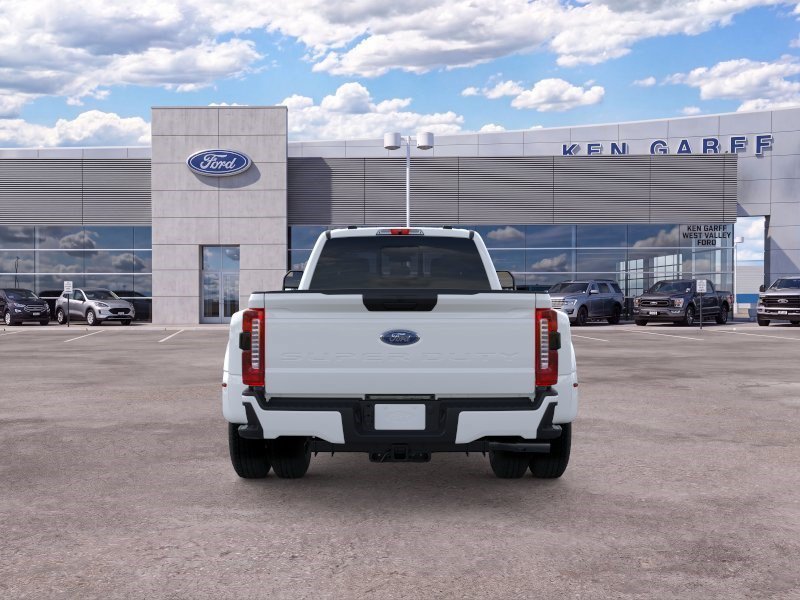 New 2026 Oxford White Ford XL image 5