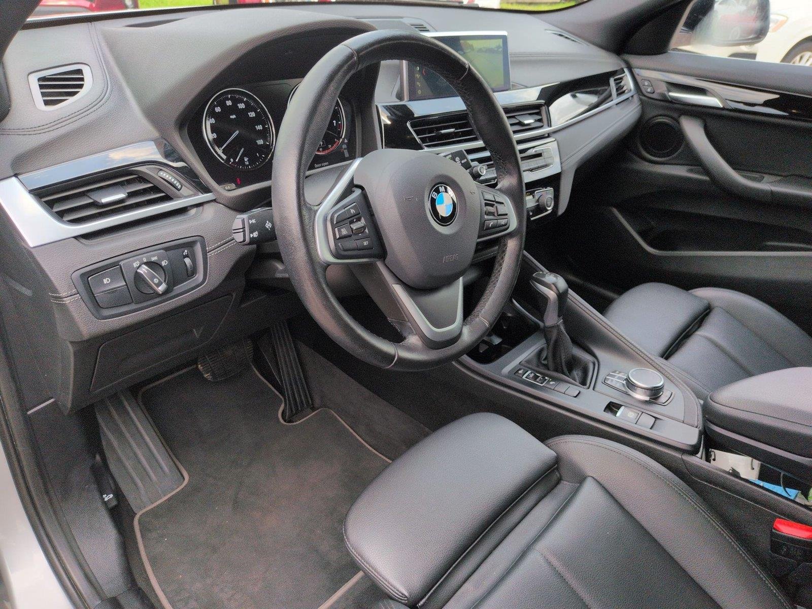 Used 2019 Glacier Silver Metallic BMW sDrive28i image 19