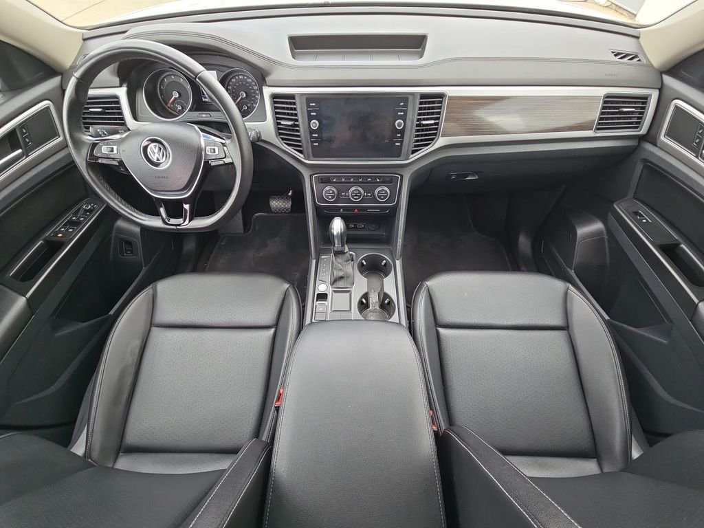 Used 2019 White Volkswagen 3.6L V6 SE image 21