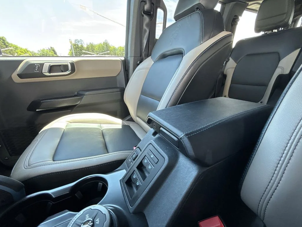 Used 2024 Black Ford Wildtrak image 23
