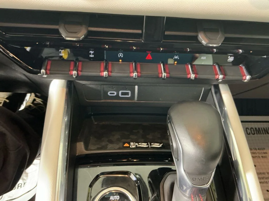Used 2025 Red GMC AT4 image 20
