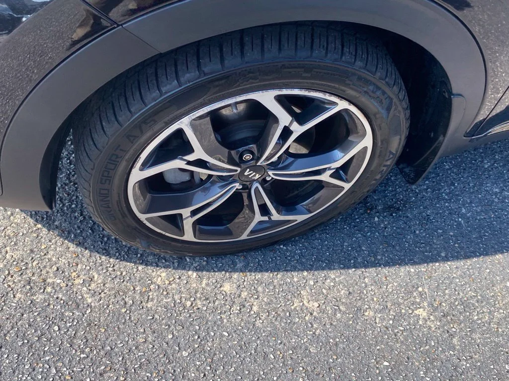 Used 2020 Red Kia SX image 20