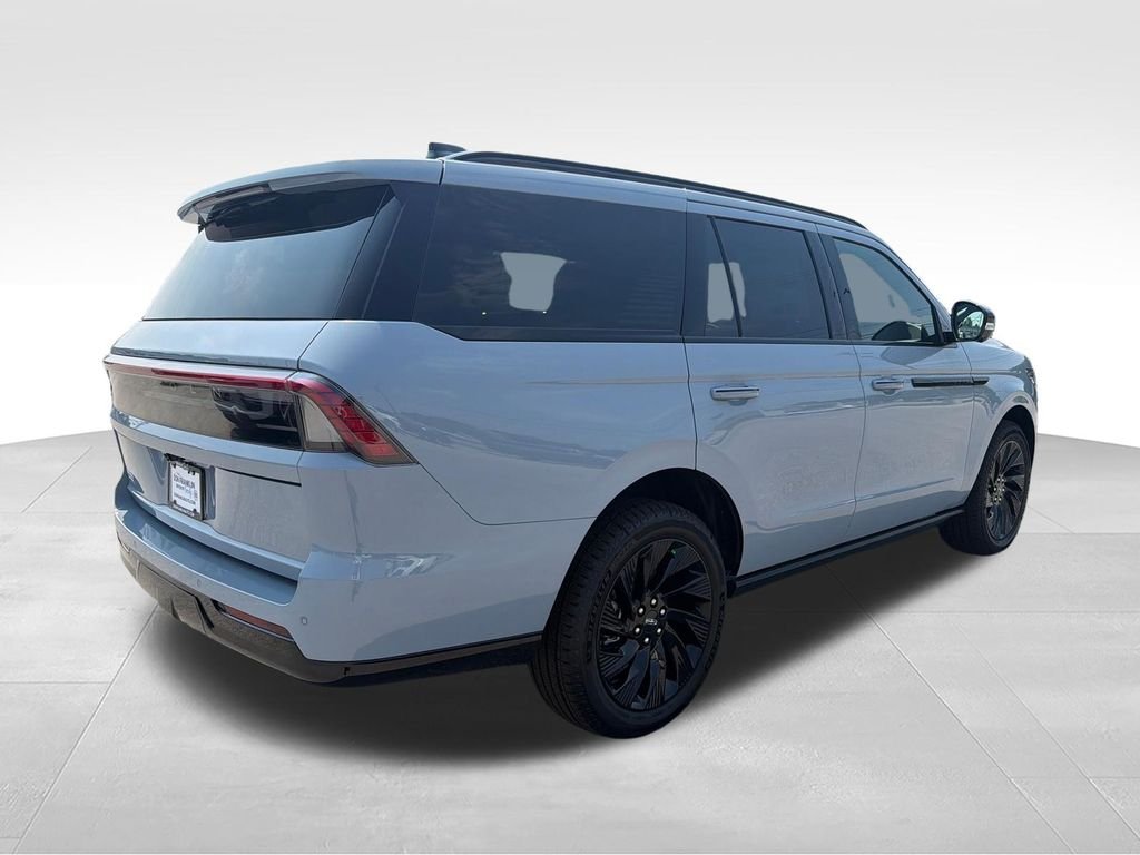 New 2027 Gray Lincoln Reserve image 5