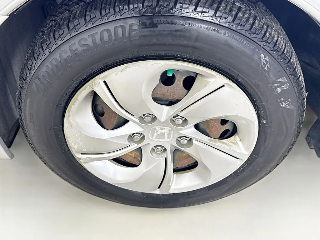 Used 2013 Silver Honda LX image 35
