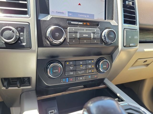 Used 2020 Blue Jeans Metallic Ford Lariat image 23