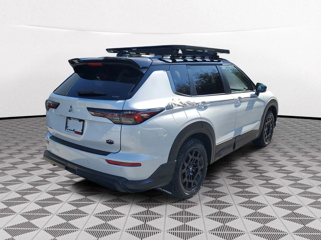 New 2026 White Mitsubishi Trail Edition image 6