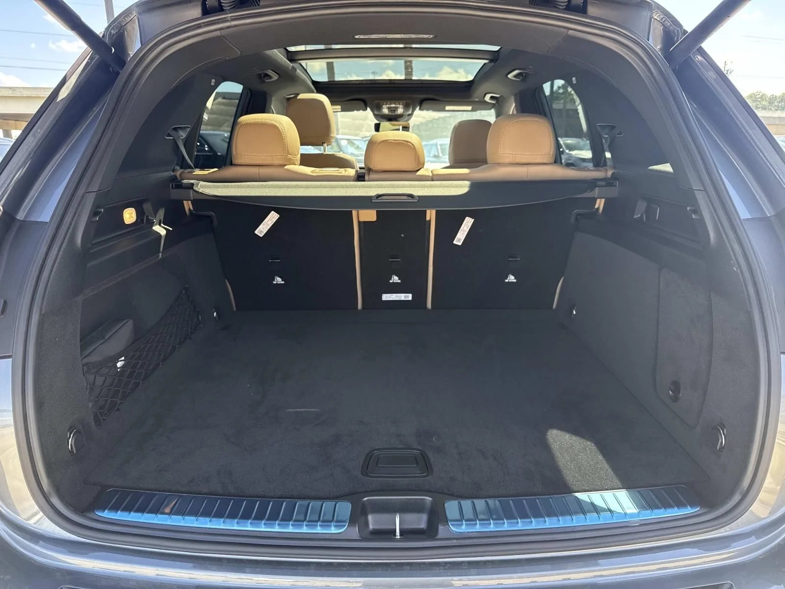 New 2026 Gray Mercedes-Benz GLE 350 image 9