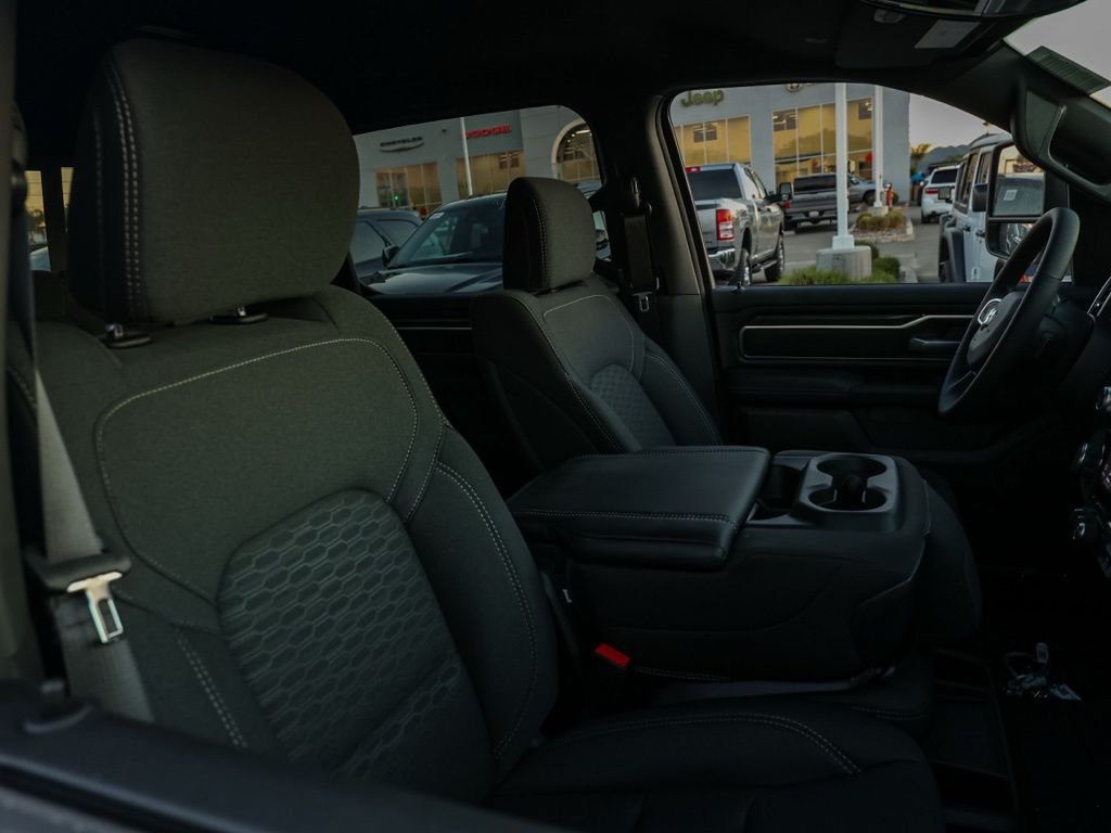 New 2026 Bright White Clear-Coat Exterior Paint RAM Big Horn/Lone Star image 19