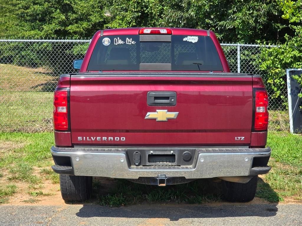 Used 2015 Red Chevrolet LTZ image 9