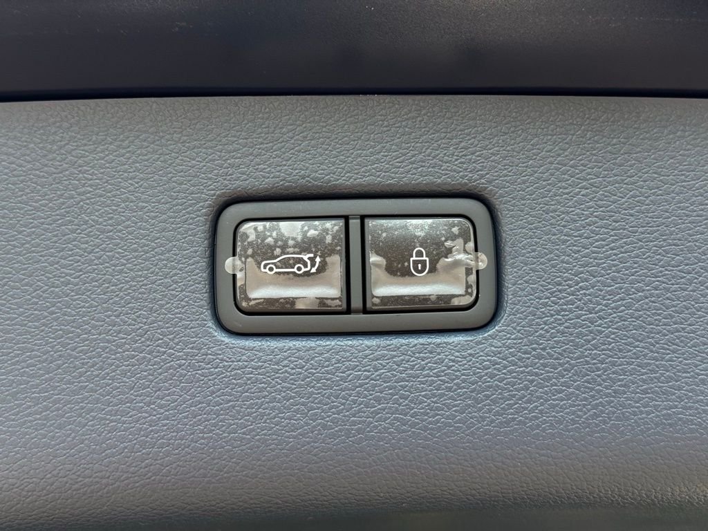 2025 GENESIS GV80 Prestige - Photo 17
