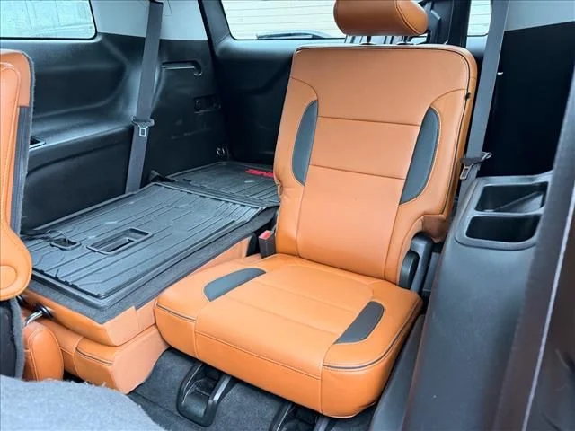 Used 2020 Black GMC AT4 image 10