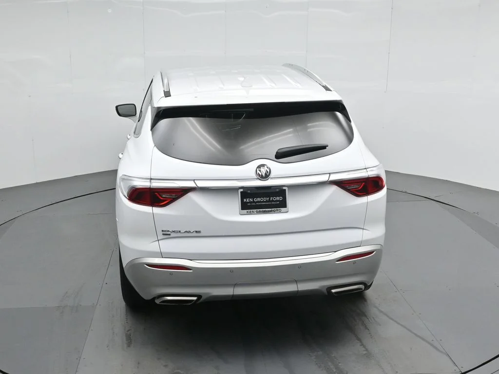 Used 2024 White Buick Premium Group image 45