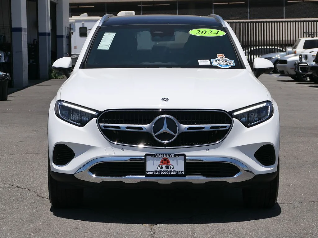 Used 2024 White Mercedes-Benz GLC 300 image 7