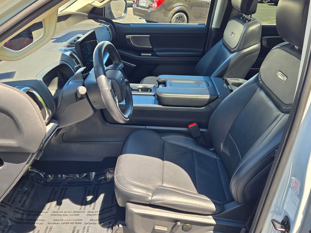 Used 2025 Space Silver Meta Ford Platinum image 29