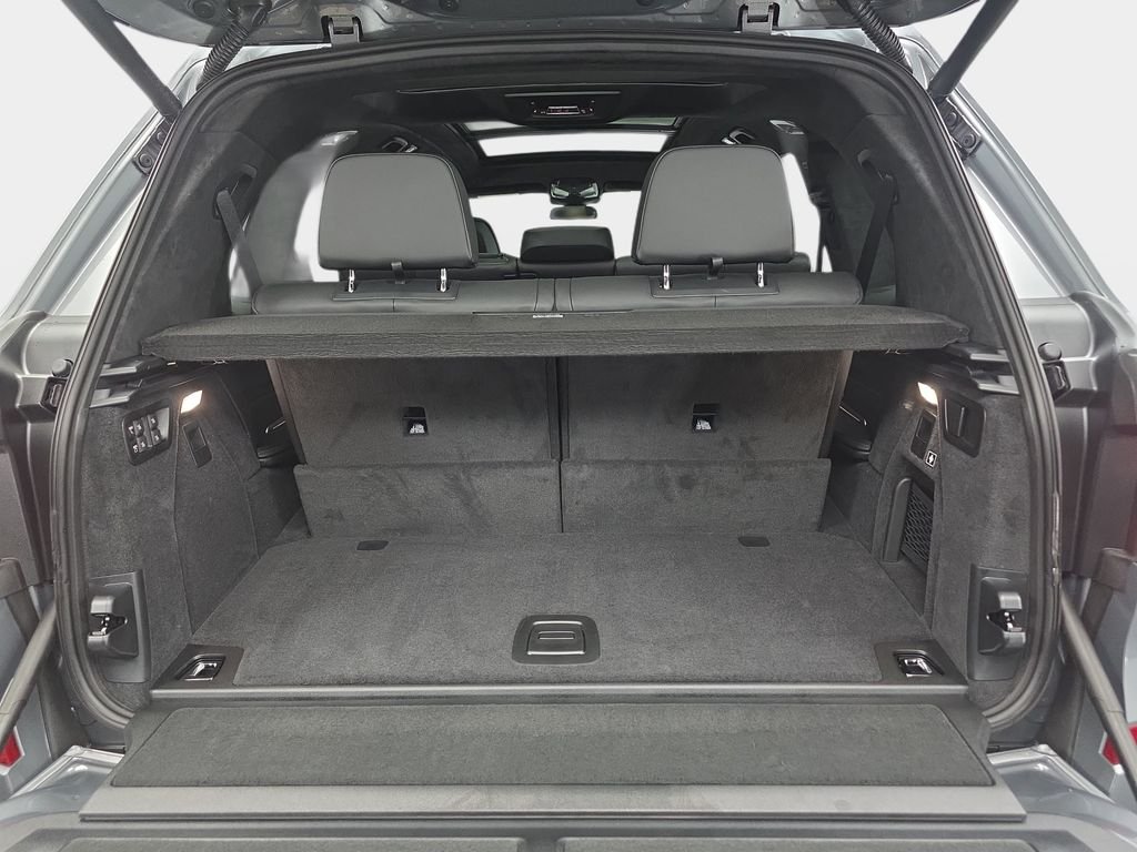 New 2027 Skyscraper Grey Metallic BMW xDrive40i image 13