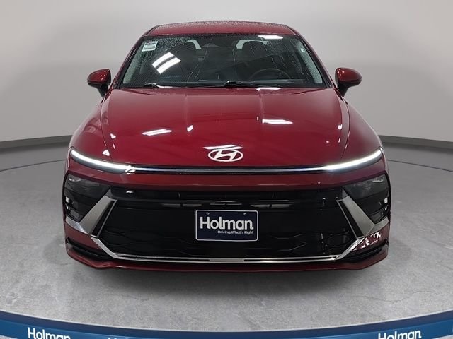 Used 2024 Red Hyundai SEL image 3