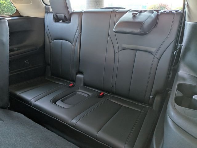 Used 2023 Gray INFINITI LUXE image 10