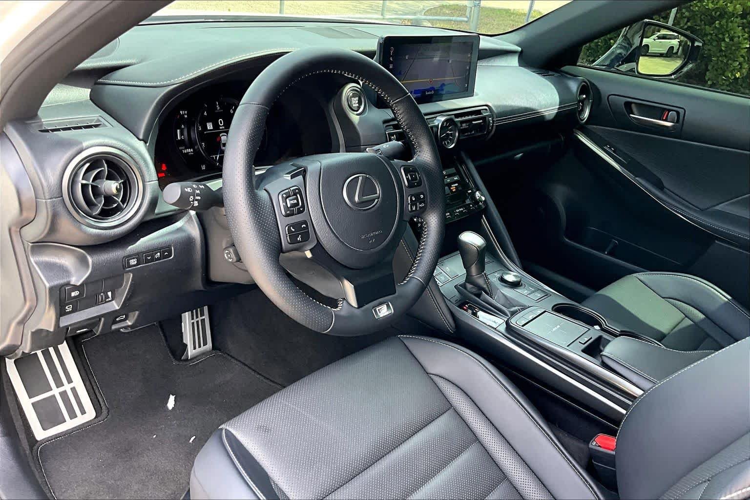 Certified Used 2025 Ultra White Lexus F SPORT image 18