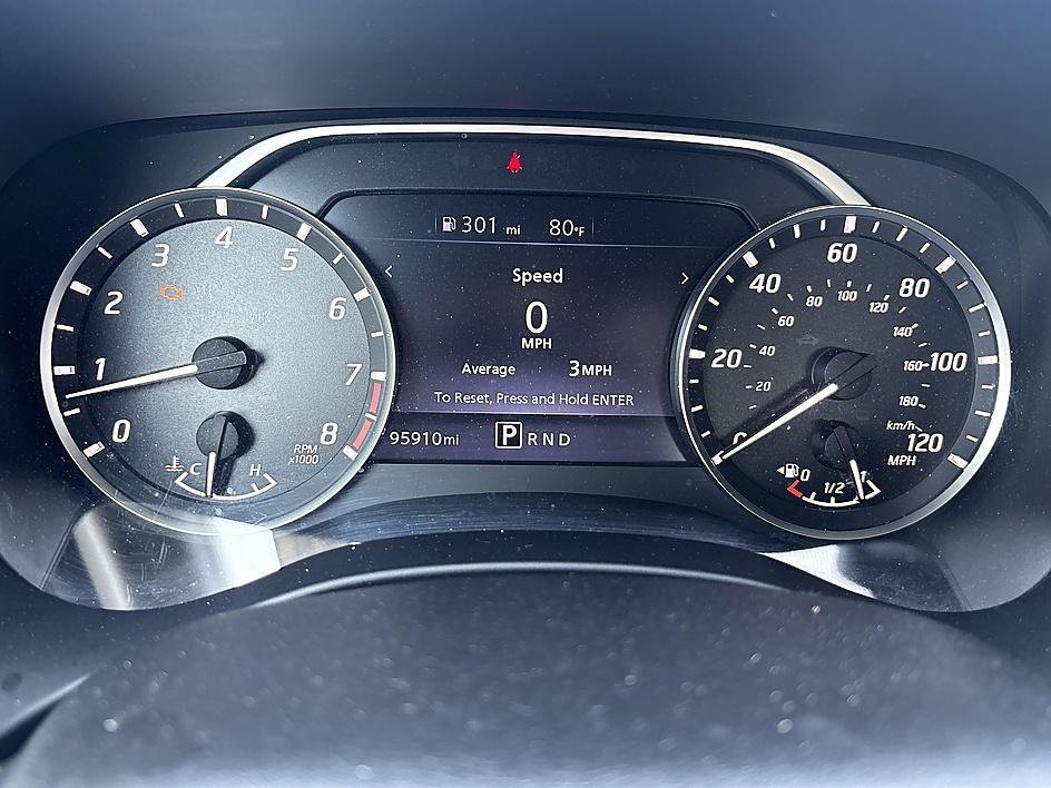 Used 2022 Super Black Nissan S image 20