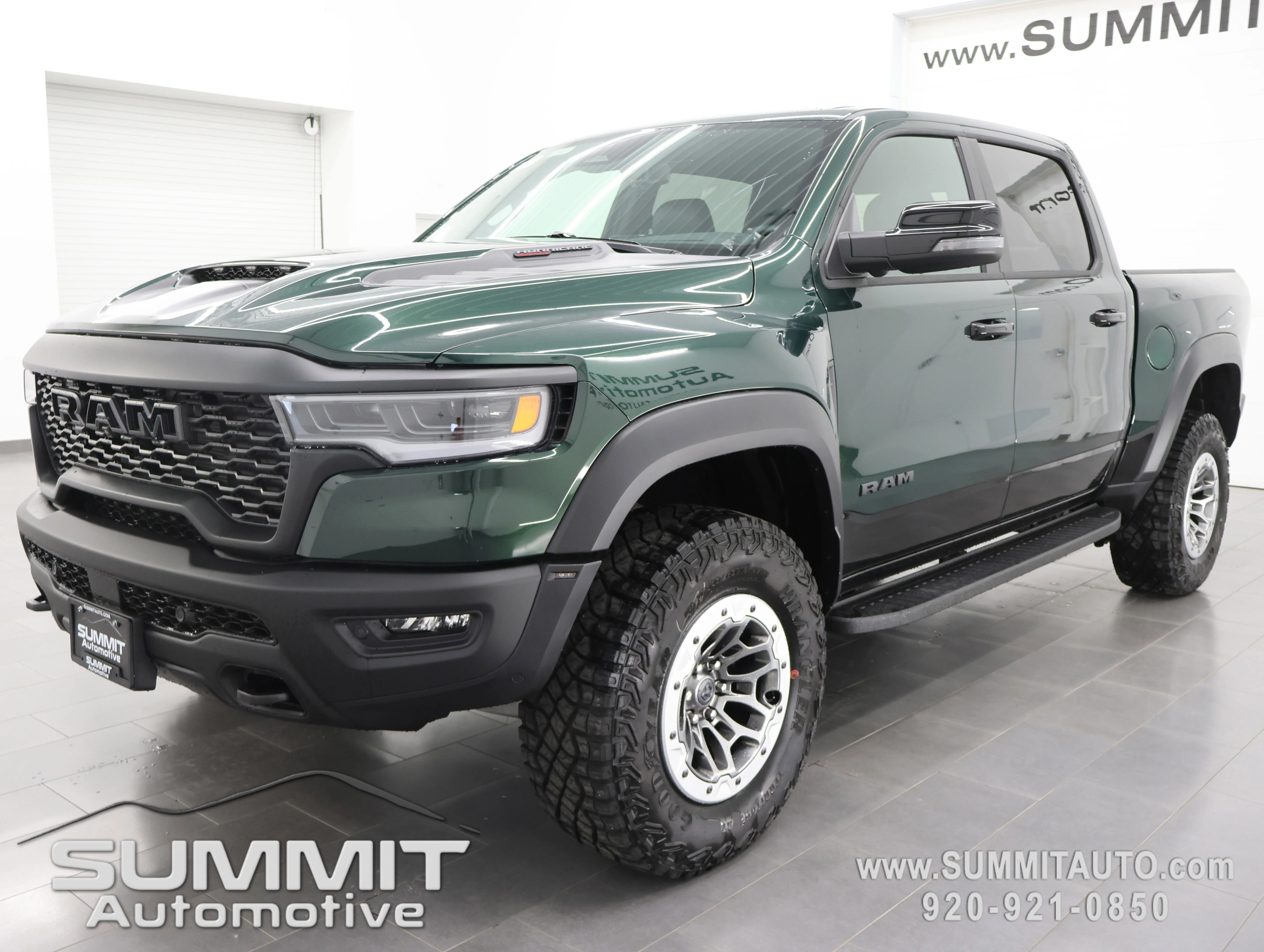 New 2026 Serrano-Green Metallic Exterior Paint RAM RHO image 7