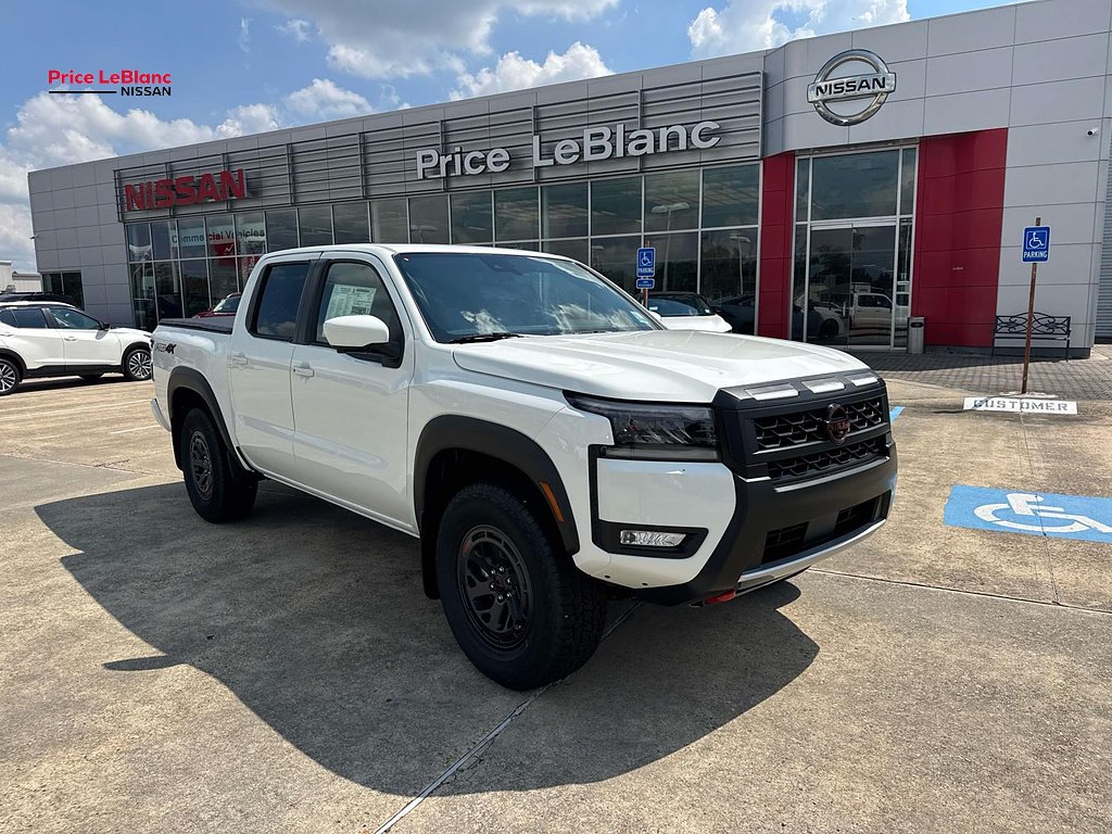 2026 Nissan Frontier Crew Cab PRO-4X 4X4