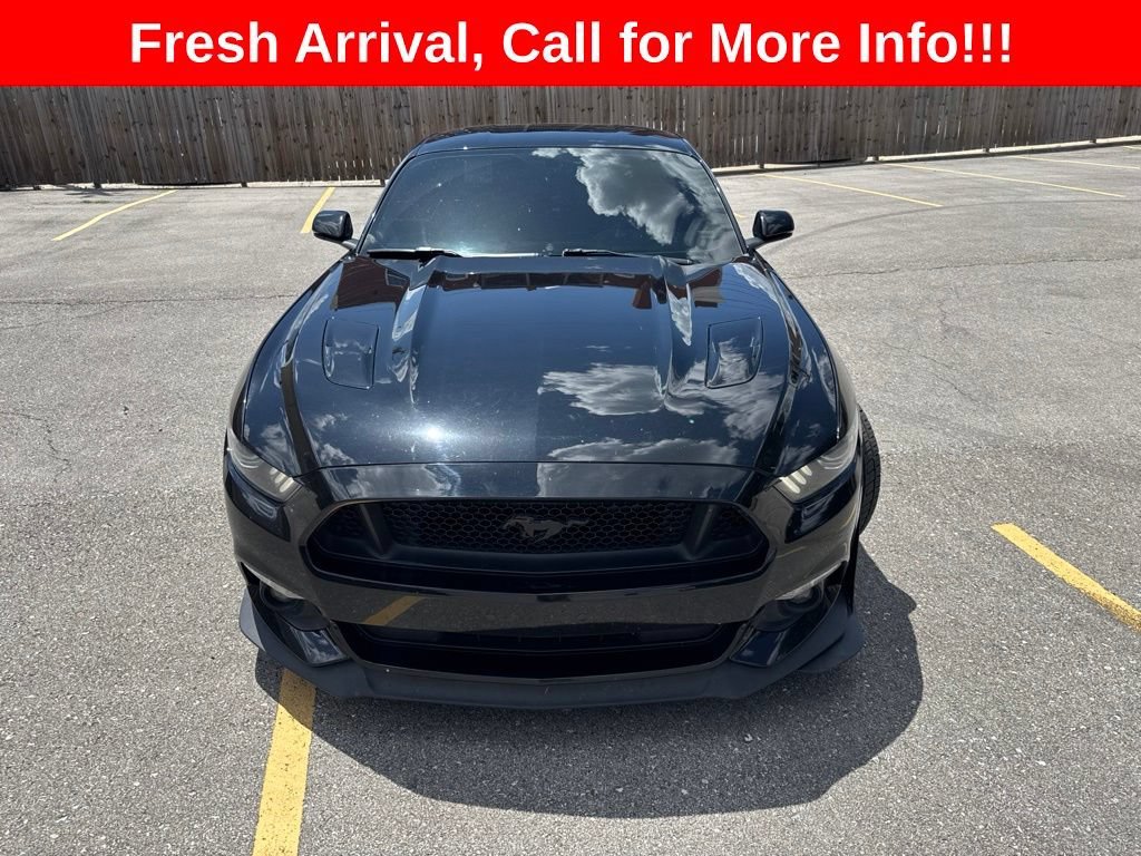 Used 2017 Black Ford GT Premium image 2