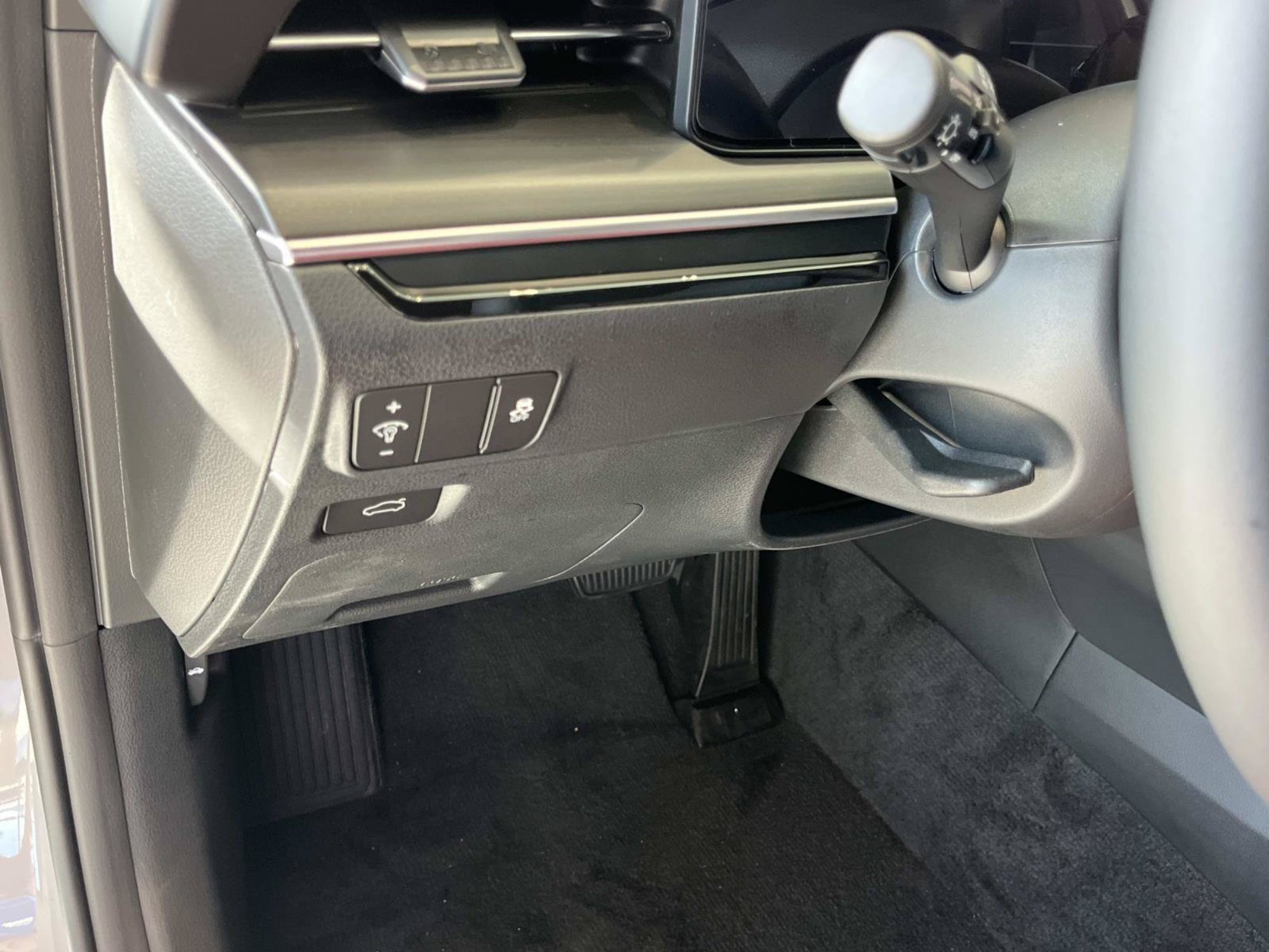 New 2026 Wolf Gray Kia GT-Line FWD image 20