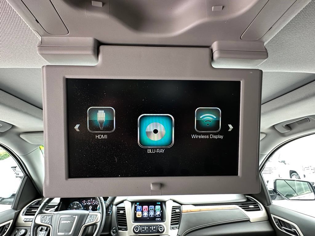 Used 2020 WHITE FROST TRICOAT GMC Denali image 30