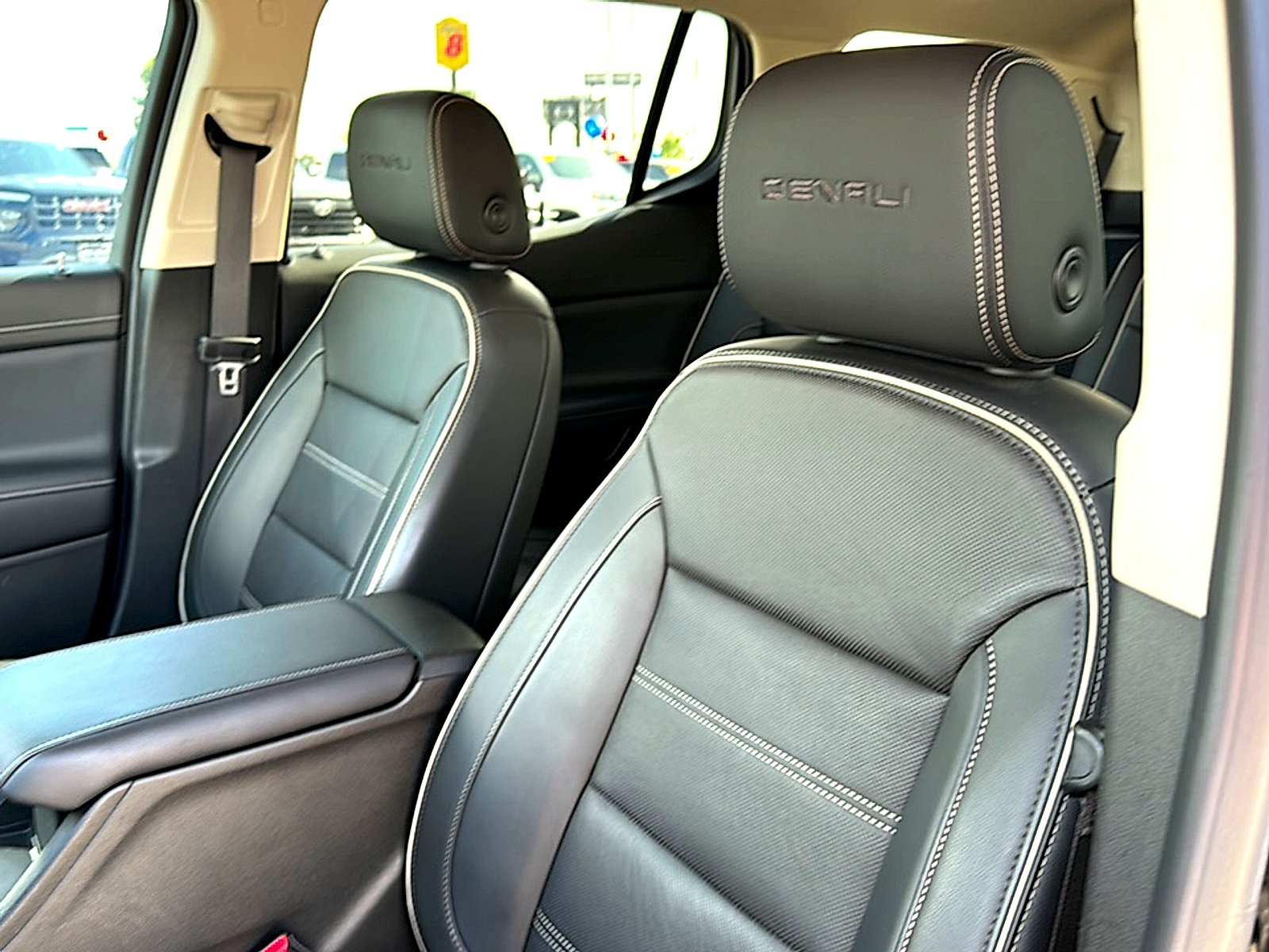 Used 2023 Ebony Twilight Metallic GMC Denali image 14