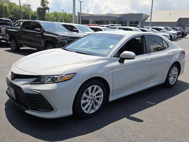 Used 2023 Ice Edge Toyota LE image 3